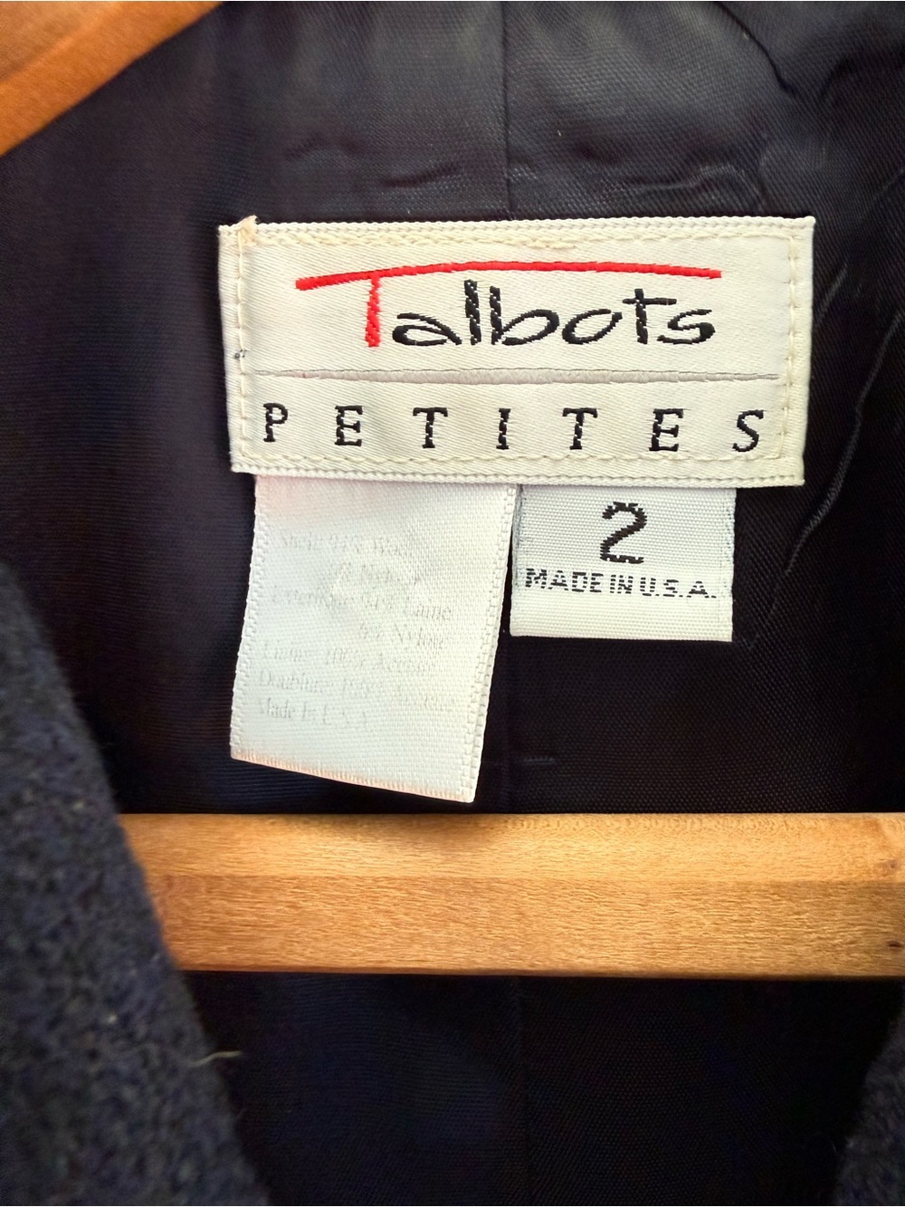 Talbots Petite navy blue Blazer with Gold-Tone Buttons - Picture 2 of 5